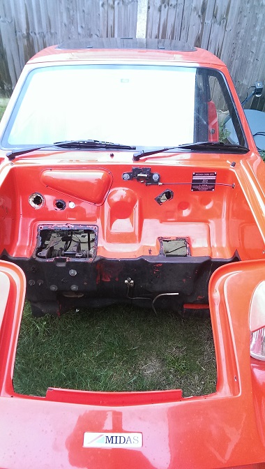 Empty engine Bay.jpg