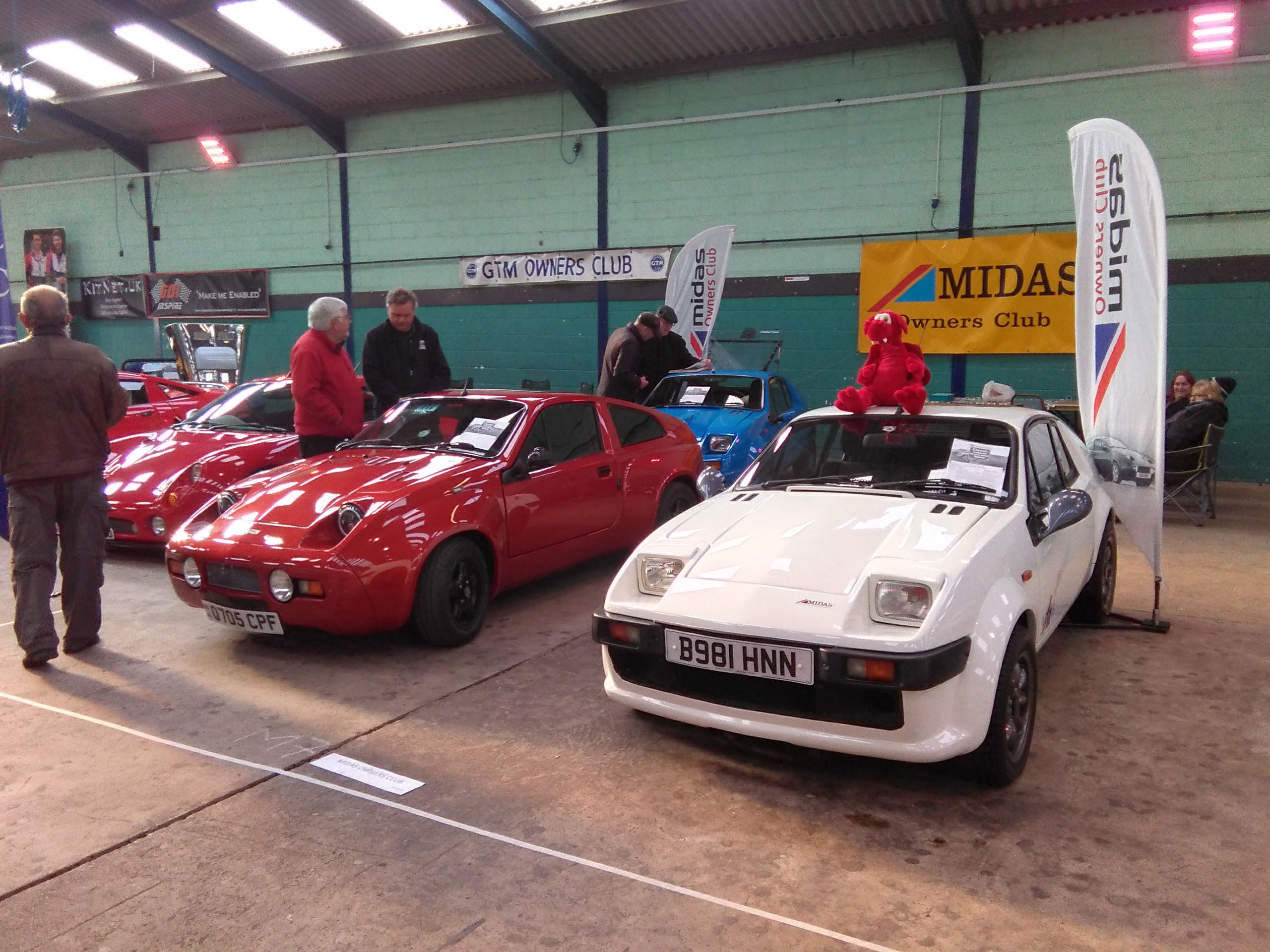 Notes compared, is this the Dragon's Den ?