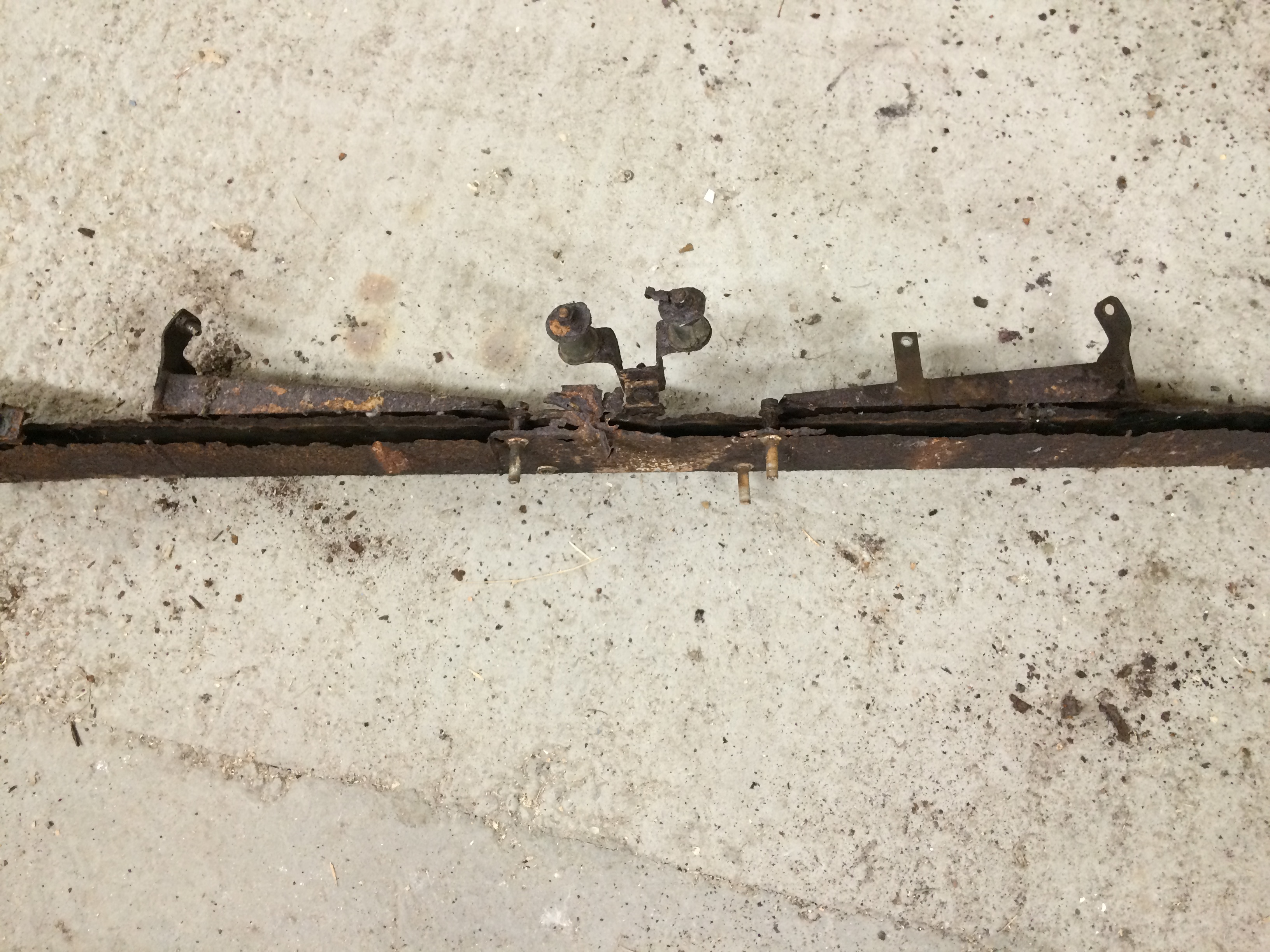 Rotten rear axle