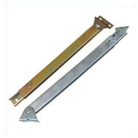 Auto latching stay